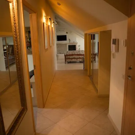 Mesiniu Street Apartment